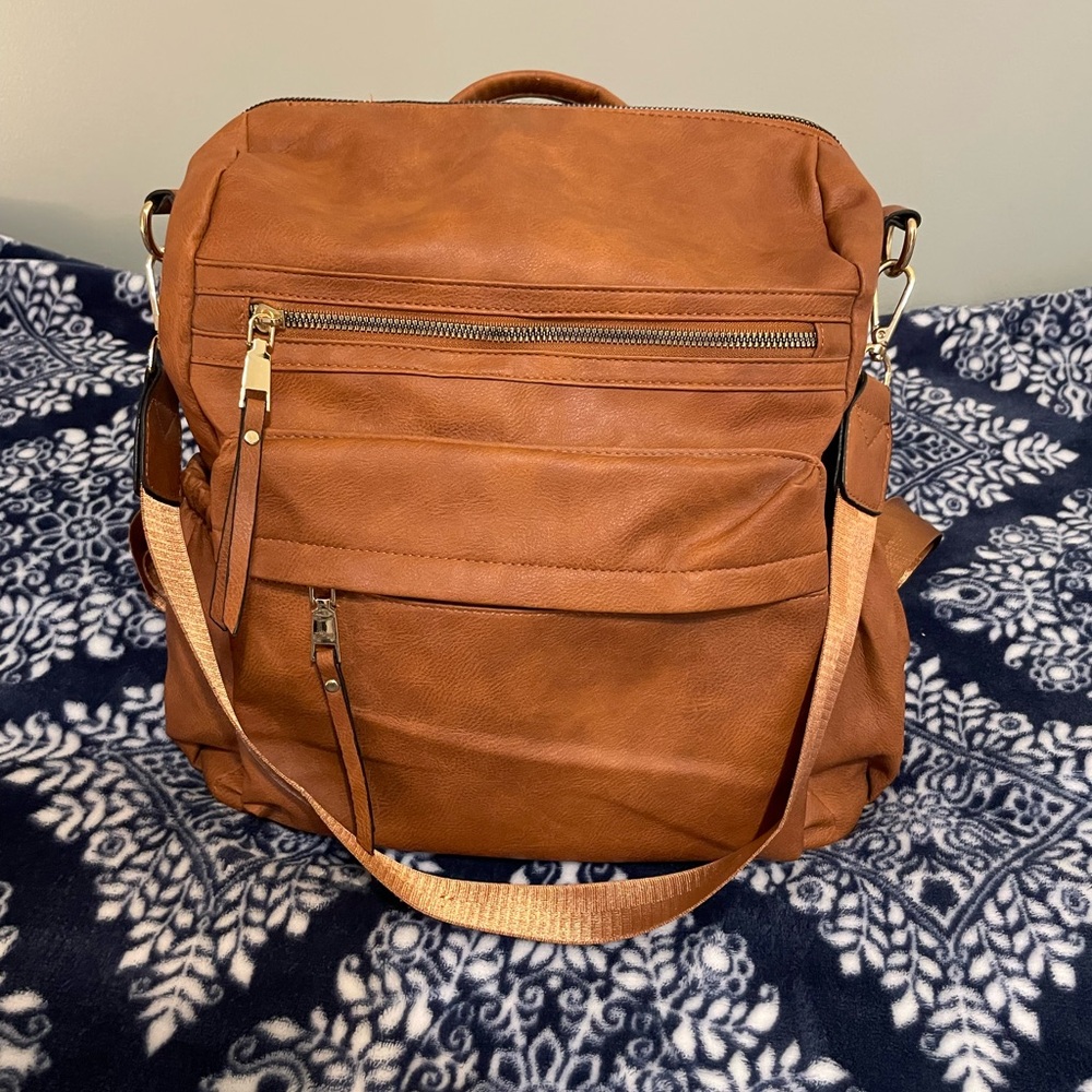 EXCELLENT CONDITION Brown Convertible Backpack - Looks Like Universal Thread